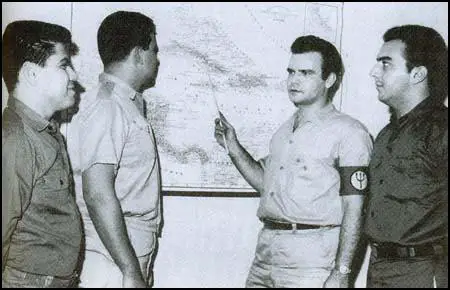 Manuel Artime and Rafael Quintero (far right) in 1964.