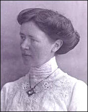 Lillian Dove Willcox