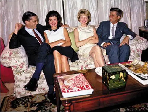 JFK with Mary Meyer (far right). Antoinette Bradlee is second on the left.
