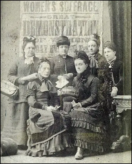 Pilgrimage entering London on 26th July, 1913