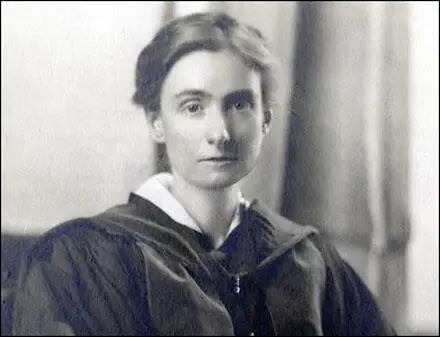 Edith Abbott (c. 1900)