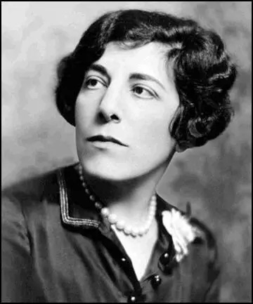Edna Ferber (1928)