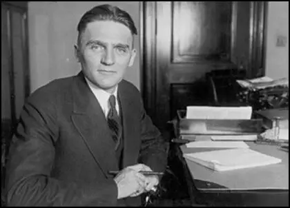 Gerald Nye, chairman of the Munitions Investigating Committee (1934)