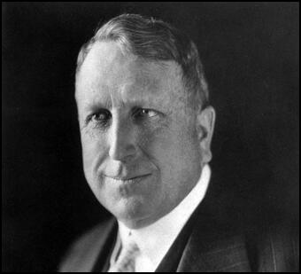 William Randolph Hearst (1910)