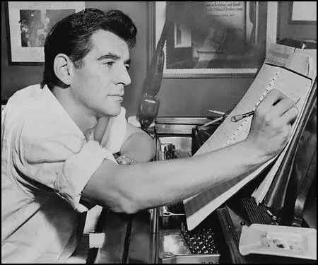 Leonard Bernstein (1955)