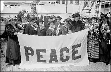 Woman's Peace Party leaders in Holland (April, 1915)