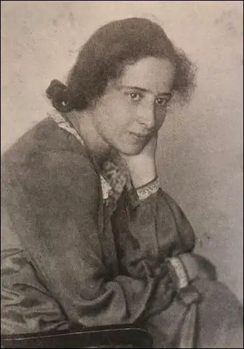 Hannah Arendt (1924)