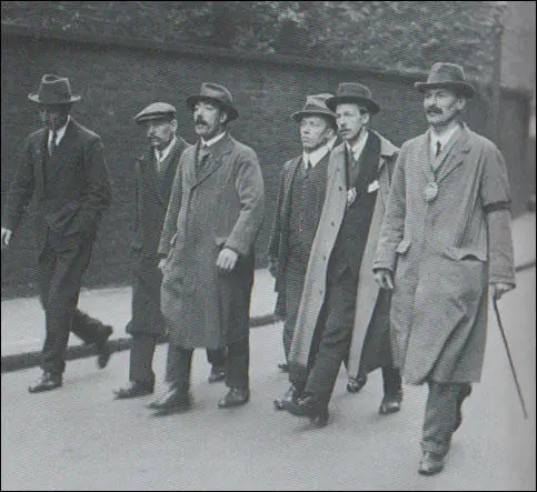 Clement Attlee leading a deputation of unemployed men (18th October, 1920)