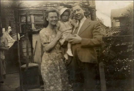 Muriel and John Simkin with their first child, Patricia, who was born on 7th March, 1942.