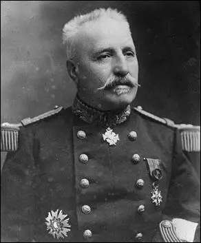 General Noel De Castlenau