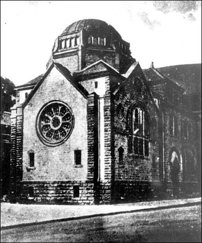 Jewish Children in the Nazi Classroom 