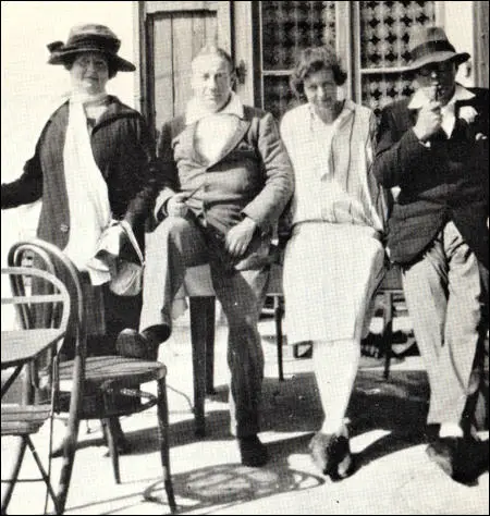 The Baldwins and Davidsons on holiday (August, 1923)