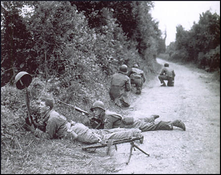 Soldiers waiting to be parachuted in France (6th June, 1944)