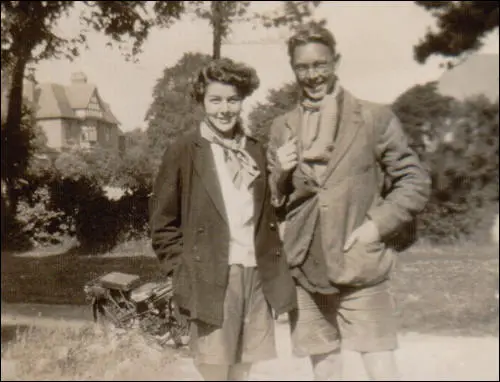 Leah Manning with Nan Green in Spain.