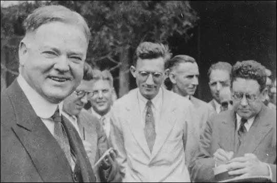 Herbert Hoover with journalists during 1928 Presidential Election campaign (October, 1928)
