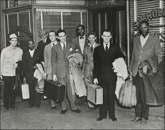Members of the Journey of Reconciliation in 1947. Left to right: Worth Randle, Wallace Nelson, Ernest Bromley, James Peck, Igal Roodenko, Bayard Rustin, Joseph Felmet, George Houser and Andrew Johnson.