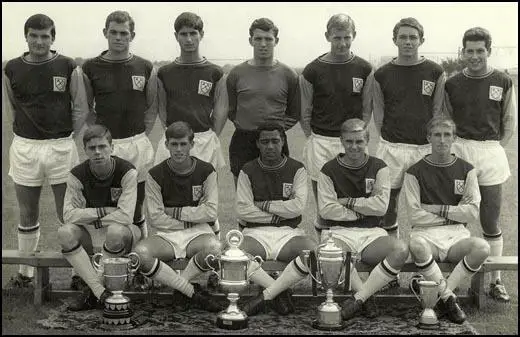 Reunion at Cassatarri's: Jimmy Andrews, Dave Sexton, Noel Cantwell, Malcolm Allison, Phil Cassatarri, John Bond, Frank O'Farrell and Malcolm Musgrove (10th November, 1971)