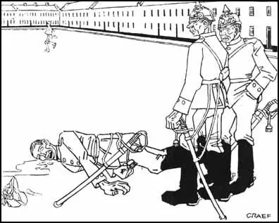 It's a good thing he didn't resist the punishment - other wise he would have gotten two years in the stockade. Simplicissimus (September, 1910)