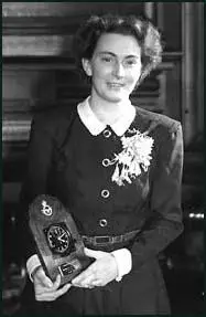 Andrée de Jongh at a RAF presentation ceremony.