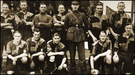 53rd (Bolton) Field Regiment football team: Standing: Danny Winter, Harry Goslin,Stan Hanson, George Catterall, (Lt Col G Bennet), Billy Ithell, Jack Hurst, Frontrow: Albert Geldard, Don Howe, Ray Westwood, Jackie Roberts, Tommy Sinclair.