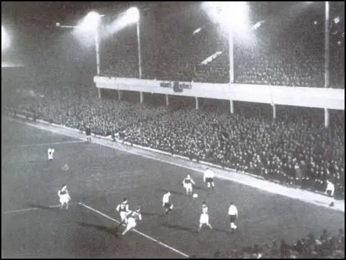 West Ham's first floodlight match at Upton Park on 16th April, 1953.West Ham beat Tottenham Hotspur 2-1.