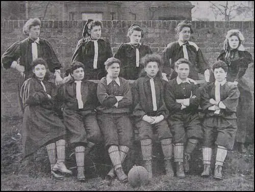 The North London side that played on 23rd March, 1895. Nettie Honeyballis second from the left in the top row.