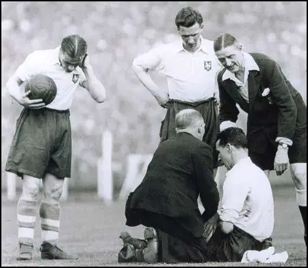 Francis O'Donnell receives treatment during the FA Cup Final against Sunderland.