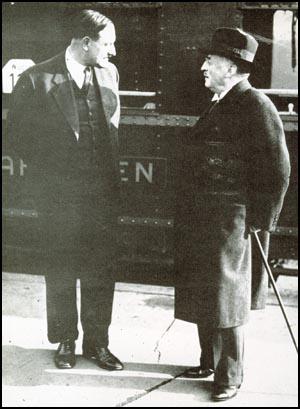 Albrecht Haushofer with Sven Hedin of Sweden