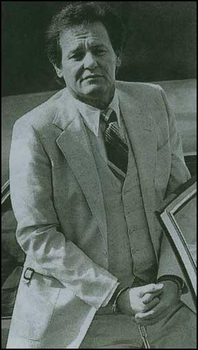 Charles Harrelson at a Texas courthouse in 1982