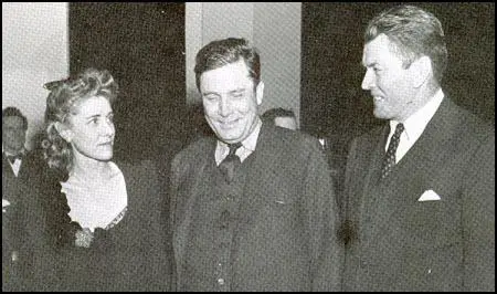 Clare Boothe Luce, Wendell Willkie and Gene Tunney in 1940.