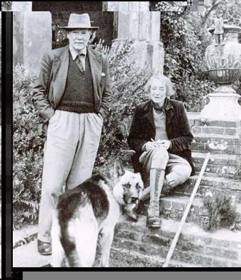 Harold Nicholson and Vita Sackville-West in 1955