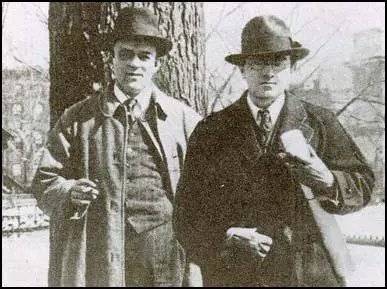 John Reed with Boardman Robinson in 1915.