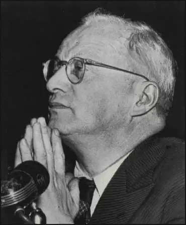 Isaac Don Levine appearing before the Un-American Activities Committee