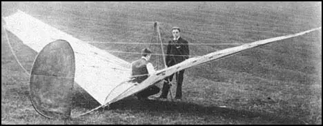 Percy Pilcher and his Bat glider in 1895