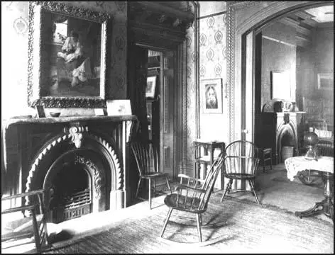 Reception room and library in Hull House