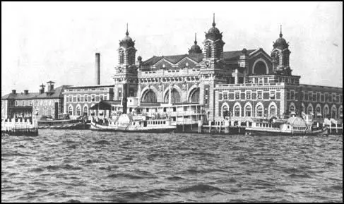 Ellis Island in 1905