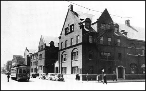 Hull House Settlement in 1930