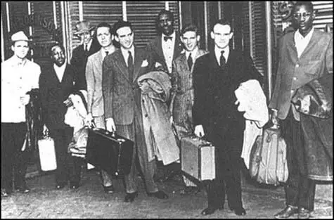 Members of the Journey of Reconciliation in 1947. Left to right: WorthRandle, Wallace Nelson, Ernest Bromley, James Peck, Igal Roodenko,Bayard Rustin, Joseph Felmet, George Houser and Andrew Johnson.