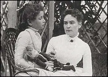 Helen Keller with Anne Sullivan in 1888.