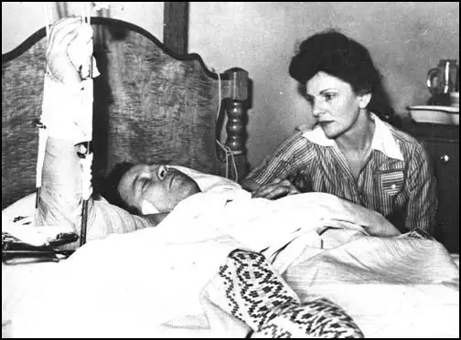 Walter Reuther and his wife in Detroit Hospitalafter an assassination attempt on 20th April, 1948.