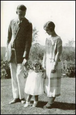 Robert Sherwood with Mary Brandon and their daughter.
