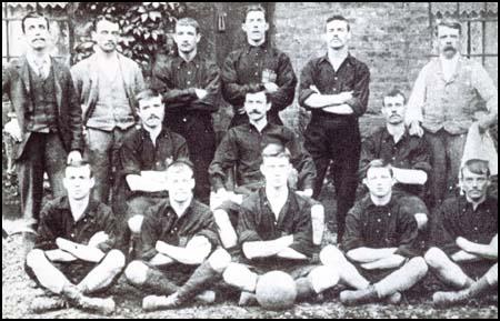 The Thames Iron Works team in 1895. Francis Payne is second from the left.