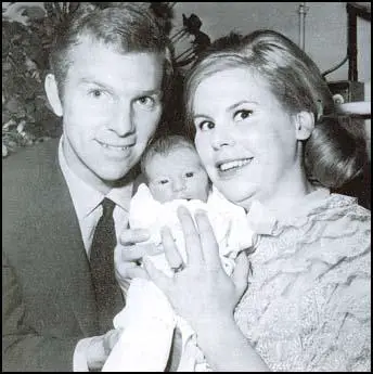 Bobby and Tina Moore with Roberta in 1965.