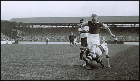 John Morton playing against Bradford in September, 1937