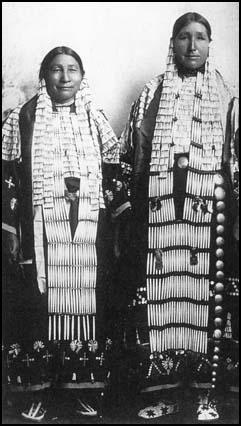 Sioux women