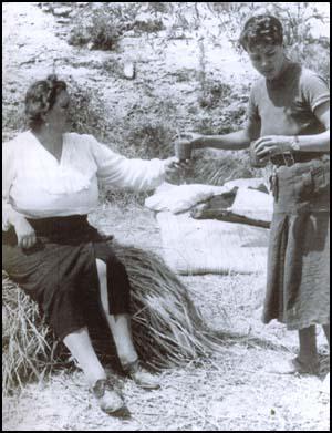 Leah Manning with Nan Green in Spain.