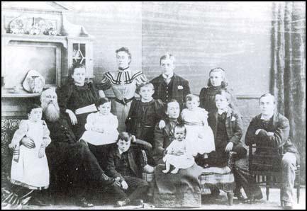 The Sheepshanks family in 1892. Mary Sheepshanks is standing at the back.