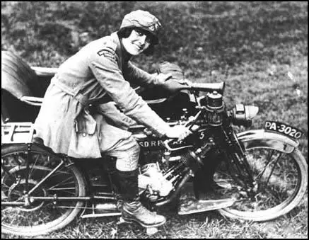 Women motor-cyclist during the First World War.
