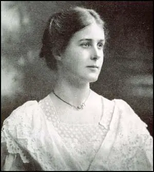 Harriet Shaw Weaver in 1907